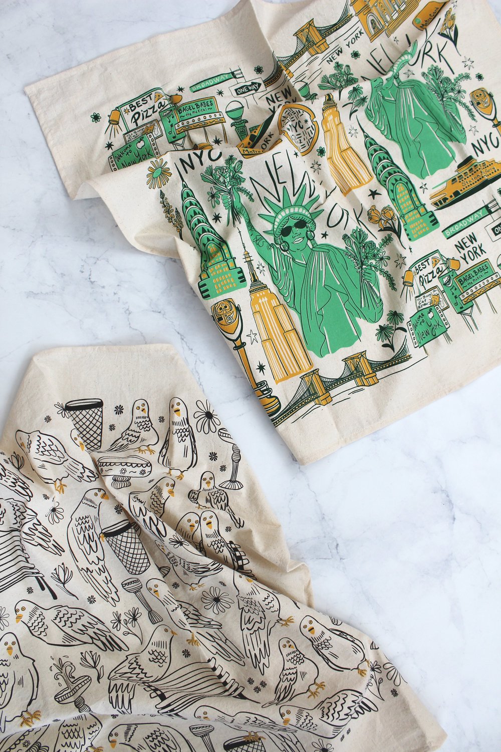 LADY LIBERTY NEW YORK CITY SCREEN PRINTED TEA TOWEL — Calhoun & Co.